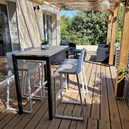 Les Chenes Verts, Maison Avec Piscine Apartment Malataverne